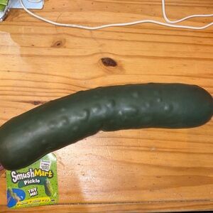 Trendy Brand New SmushMart Squishy Pickle🔥